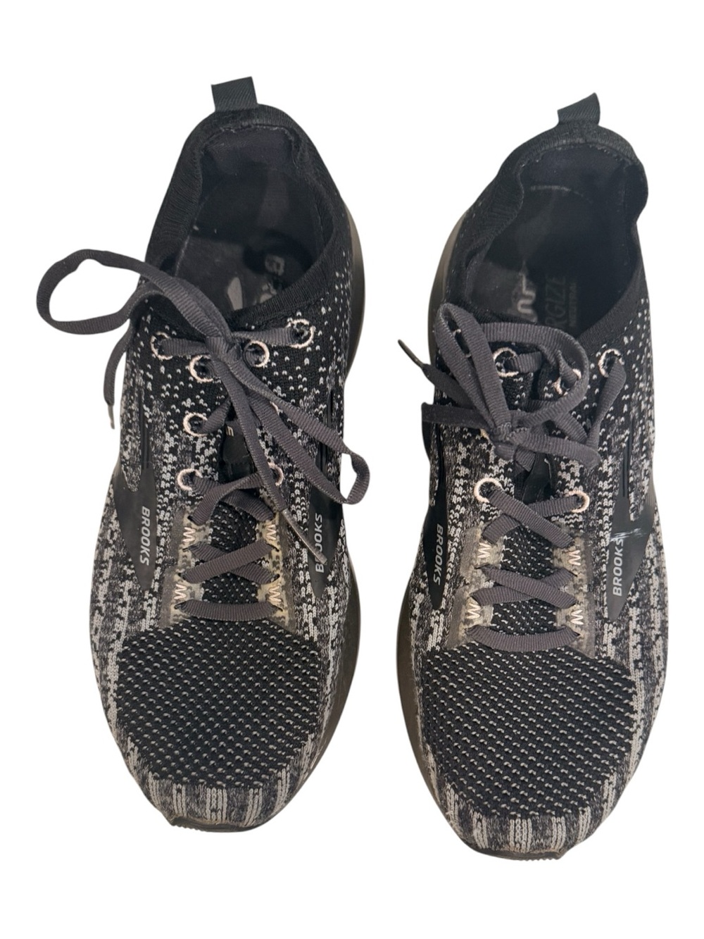 Brooks Women's Levitate 3 running shoes in black and grey